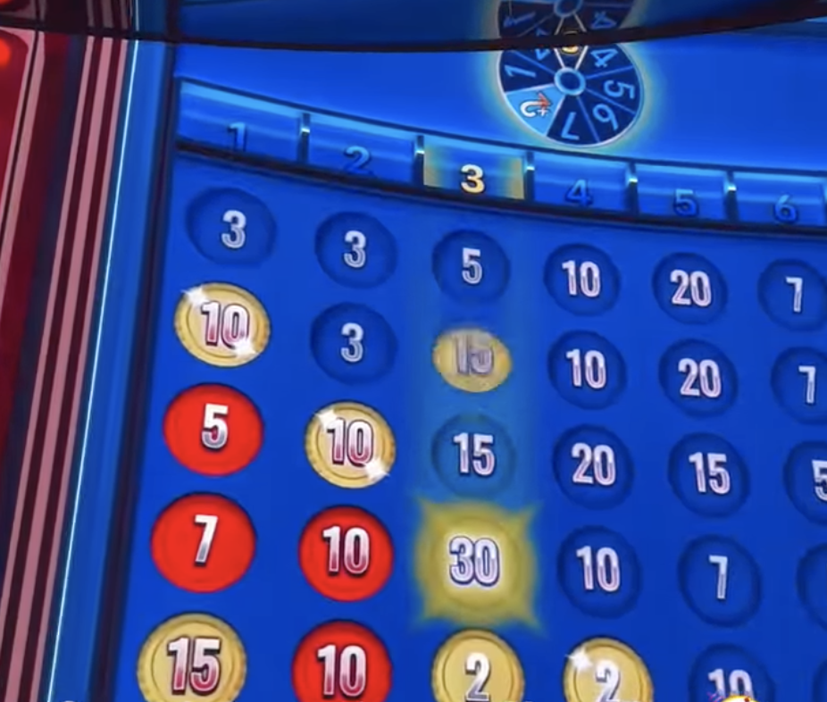 Бонусная игра Морской бой с выделенными выигрышными путями